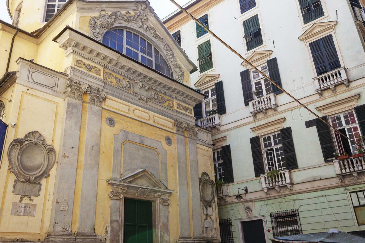 Wood And Stone Apartment In The Historical Center Genoa Luaran gambar