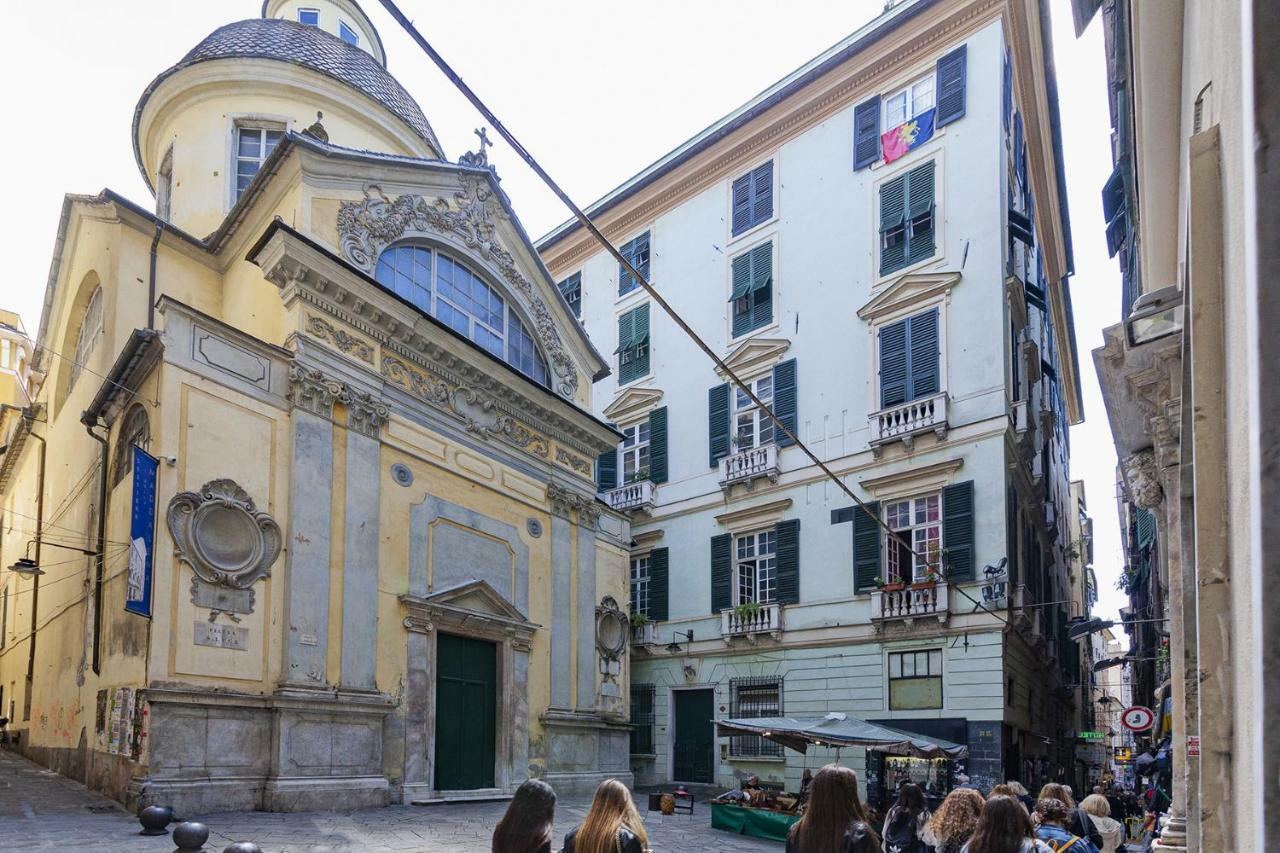 Wood And Stone Apartment In The Historical Center Genoa Luaran gambar