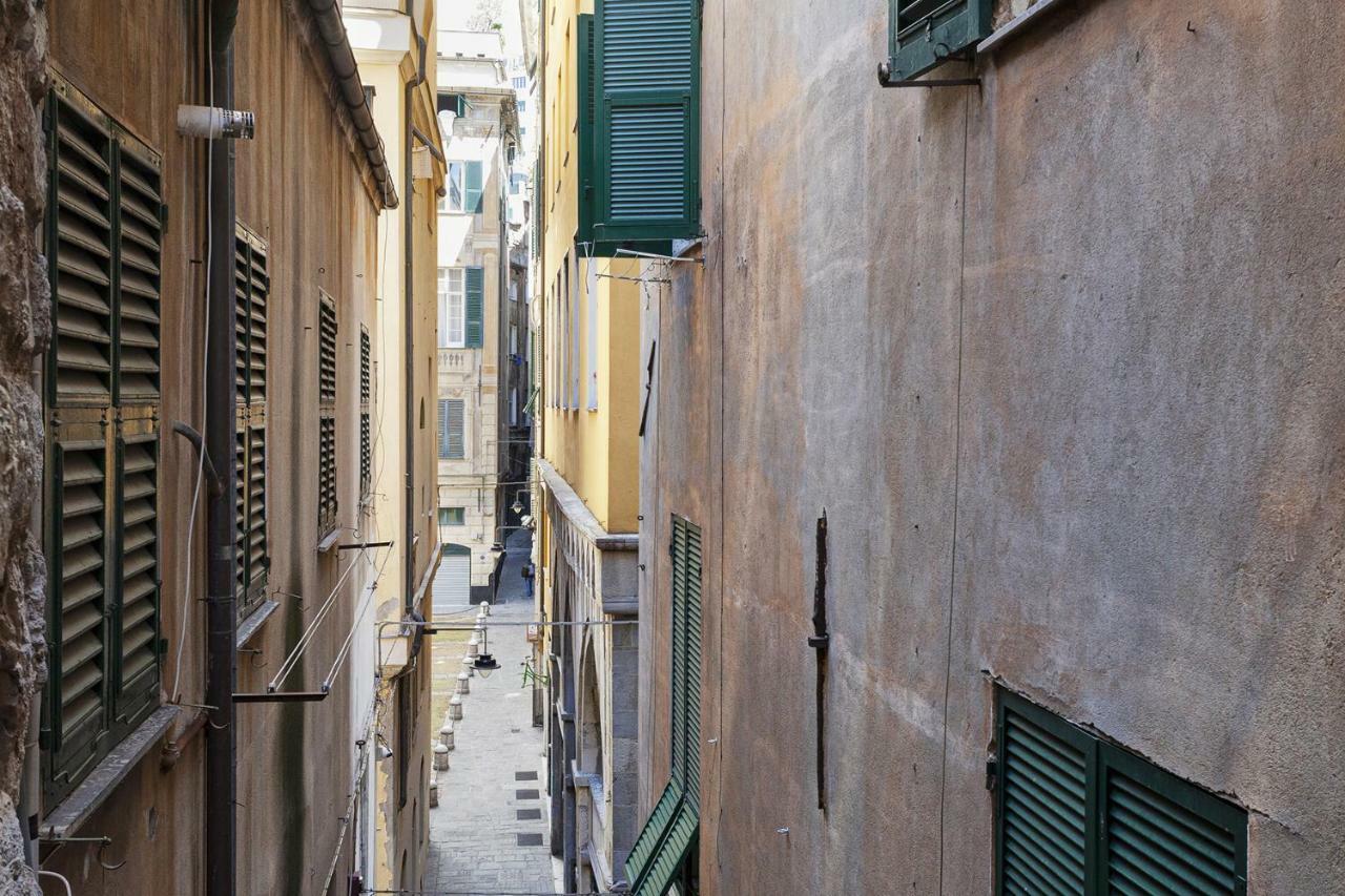 Wood And Stone Apartment In The Historical Center Genoa Luaran gambar